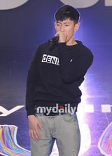 组图：原2PM成员朴宰范参加活动 大秀精彩街舞