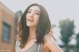 组图：王丽坤暖阳写真 演绎“心计女”的另一面人生