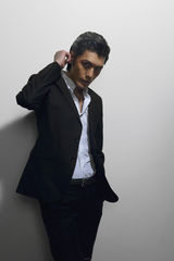 组图：季裕哲写真彰显型男魅力