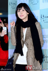 组图：允儿等助阵具惠善新片 南相美李尚允对戒抢眼