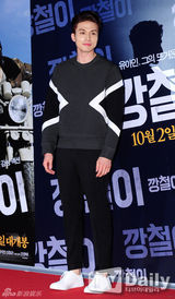 组图：少女时代金秀贤金泰熙等捧场《强哲》