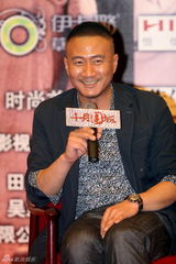 高清组图：《十月围城》首映 李嘉欣黎明亲密结伴