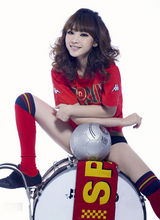 高清图：柳岩变西班牙冷艳舞娘 热情球迷两重奏