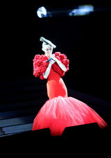 组图：范玮琪北京开唱群星捧场 孙燕姿助阵掀高潮