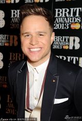 组图：2013全英音乐奖男星帅气亮相红毯