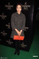 组图：汪诗诗汪圆圆姐妹花亮相 与罗霖吴婉芳相见欢