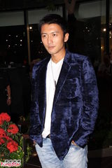 组图：谢霆锋否认介入王菲婚姻传闻