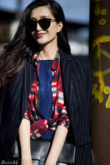 组图：江疏影春日街拍 大气优雅女神范