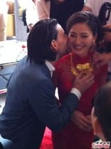 组图：周汶锜法国古城大婚 妹妹周丽淇相伴