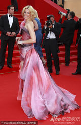 幻灯图集：李沧东《诗》首映 伊丽莎白-班克斯助阵