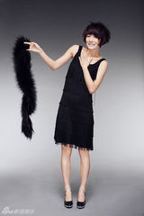 幻灯图：王珞丹短发写真 尽展可爱与灵动