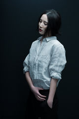 组图：《萧红》曝宋佳海报 感叹向爱而生的女人