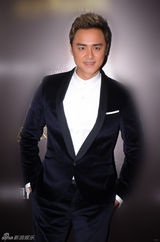 组图：明道时尚造型亮相红毯 将发行新专辑