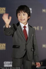 组图：最佳新演员提名二宫庆多着西装超萌亮相