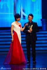 组图：第18届白玉兰奖现场 黄海波小宋佳夺帝后