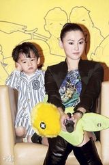 组图：Lucas5岁生日 盘点可爱成长史