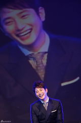 高清组图：朴施厚影迷见面会劲歌热舞 现场温馨互动