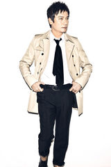 罗嘉良搞怪写真玩转另类时尚