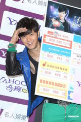 组图：罗志祥微电影创佳绩 心情好出席庆功会