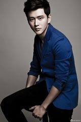 组图：黄明治愈系写真曝光阳光温暖