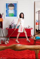 组图：周迅登家居杂志创刊号 混搭桃之夭夭中国风