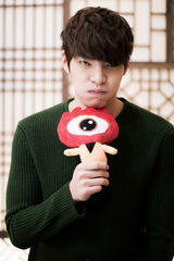 高清组图：对话金宇彬 想和李钟硕拿情侣奖