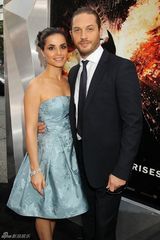 组图：新《蝙蝠侠》首映群星璀璨 海瑟薇宛如公主