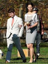 幻灯：莉顿-梅斯特搞变妆 众星出席蒂姆伯顿艺术展