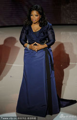 高清图：奥斯卡颁奖现场 名嘴奥普拉-温弗瑞登台