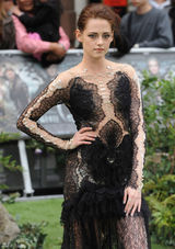 高清图：《白雪公主与猎人》伦敦首映 塞隆美艳