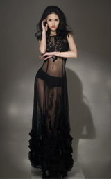 组图：万美汐黑裙透视装性感写真