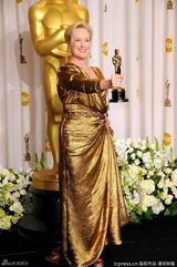 高清图：奥斯卡后台影后梅丽尔-斯特里普自信洋溢