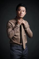 组图：型男蒋毅时尚写真大片 显独特时尚魅力