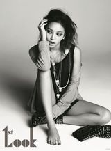 组图：Kara具荷拉最新时尚写真 浓妆上阵显成熟