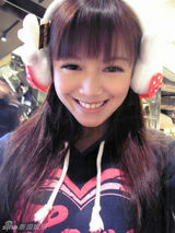 组图：金城武22岁侄女日本出道 基因好气质佳