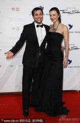 幻灯图：群星柏林出席电影活动 女星盛装亮相抢镜