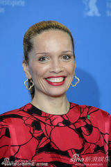 高清组图：《仰天长啸》发布 重磅女星丝迪贝撑场