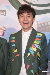 组图：苏打绿三度参加春浪 百无禁忌吓傻杨宗纬