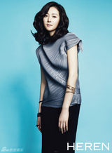 组图：韩星廉晶雅杂志写真 华丽装成熟优雅