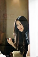 组图：张萌唯美写真曝光 气质甜美清新动人