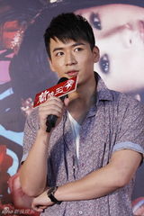 组图：《兰陵王》将播 林依晨魏千翔上海会粉丝