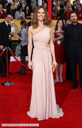 高清组图：美国演员工会奖红毯 妮可娜塔丽争艳