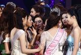 组图：2013韩国小姐决选上演泳装秀 SHINee助兴