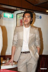 组图：《鸡排英雄》票房亮眼 蓝正龙赖皮不裸奔