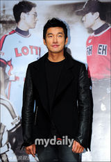 组图：曹承佑杨东根等出席新片《完美比赛》首映