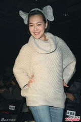 组图：小S不惜展示小腹亲证没怀孕