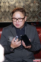 组图：李璨琛出席品牌活动 关楚耀洪天明同场