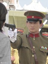 幻灯图：吴奇隆新角色堪称年代版余则成