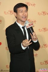 组图：《杨家将》赴台宣传 郑伊健低调谈婚事