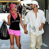 组图：盘点布兰妮与凯文昔日恩爱瞬间